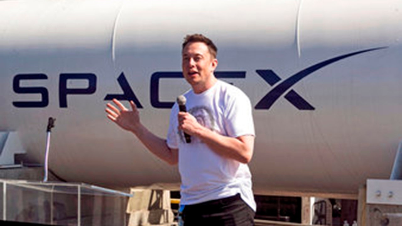 Elon Musk's SpaceX is poised to become the most valuable US startup