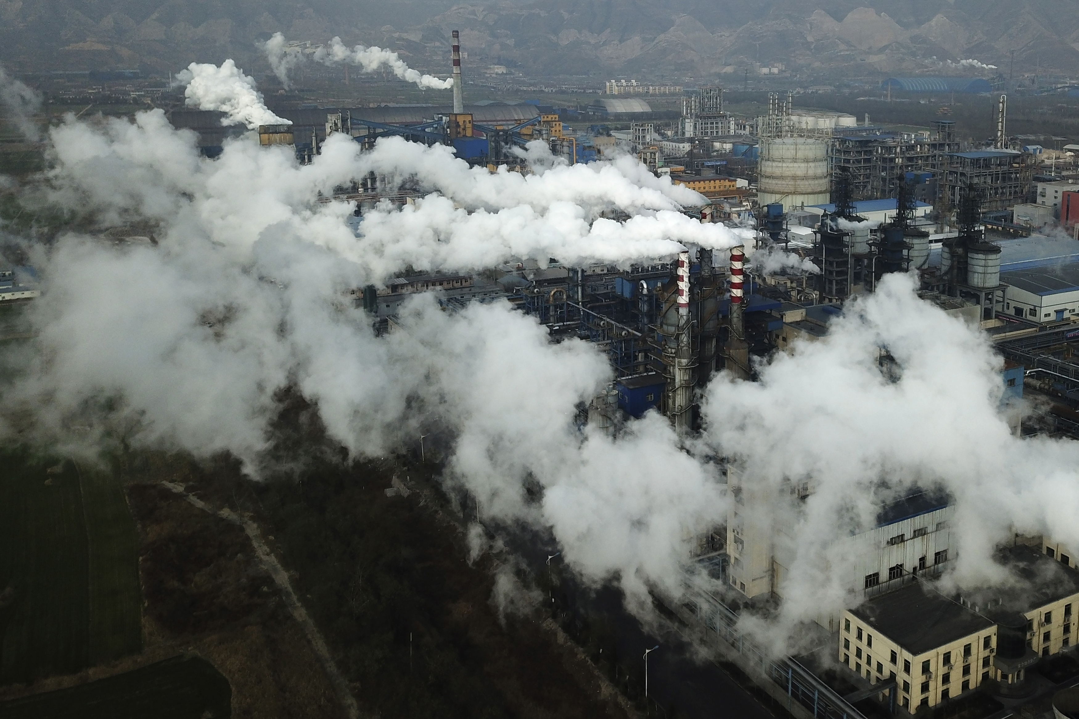 New U.S. message on climate change: Make China pay