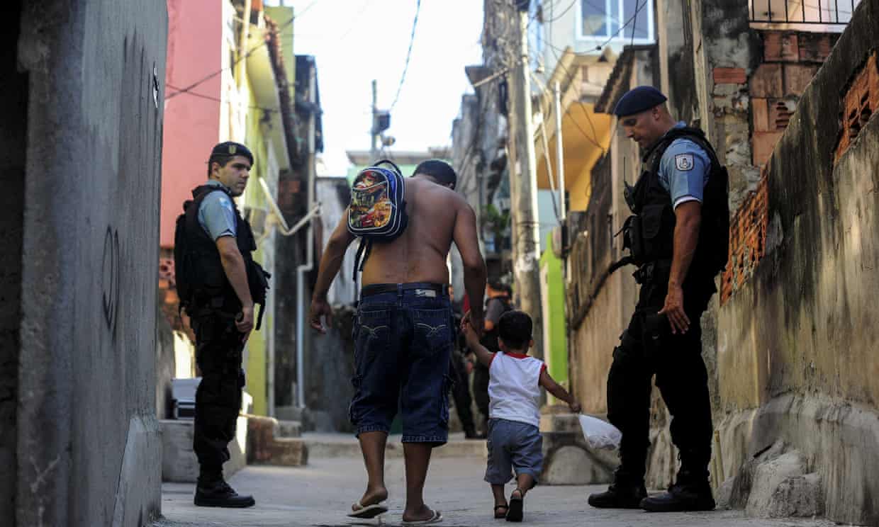 Military Police carry out an operation against drug trafficking in the favelas of the north zone of the city, in October 2022.